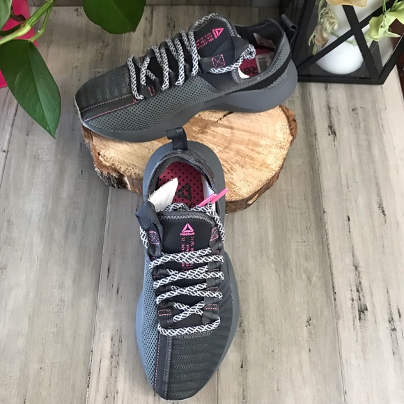 Women’s Reebok Shoes - Picture 5 of 9